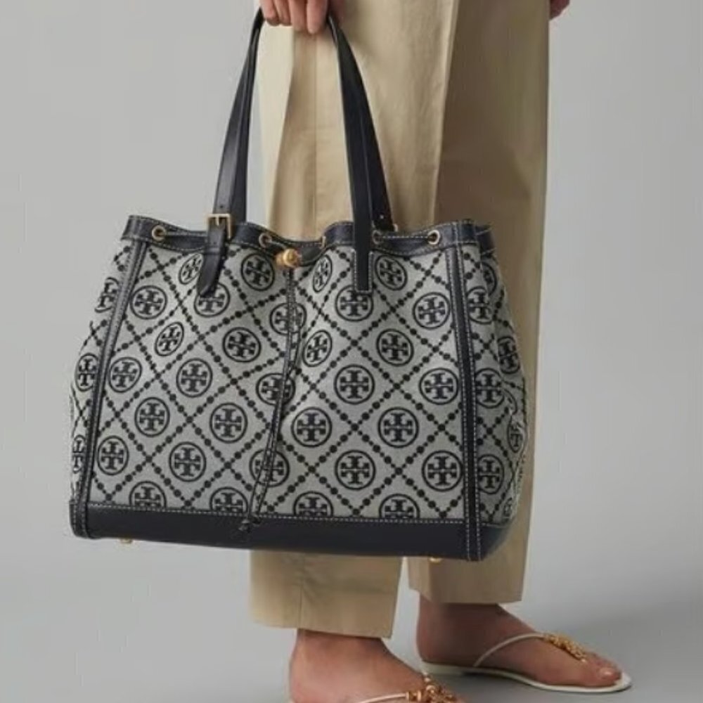 NEW! Tory Burch Jacquard Drawstring Tote -Large Navy NWT & dustbag - Picture 7 of 14
